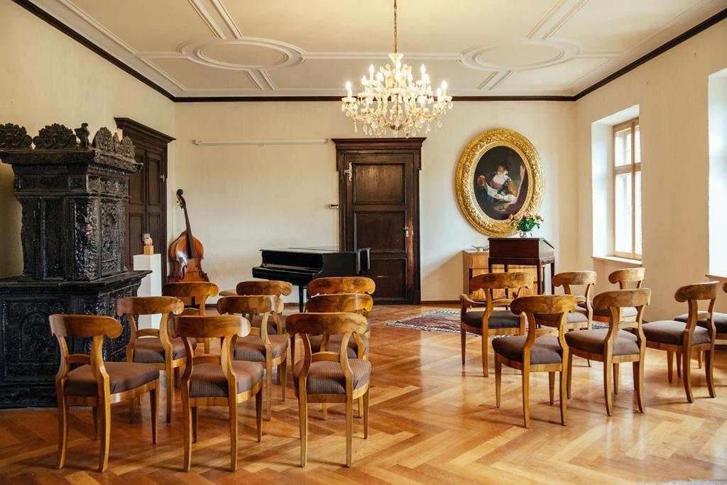Schlossgut Tunzenberg Mengkofen المظهر الخارجي الصورة
